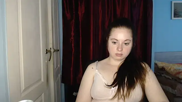 Snapshot of ryhhnnagold99 chatting on 09-13-25, 02:17 ryhhnnagold99 online show from 09-13-25, 02:17