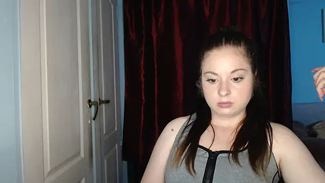 Snapshot of ryhhnnagold99 chatting on 09-15-25, 08:20 ryhhnnagold99 online show from 09-15-25, 08:20