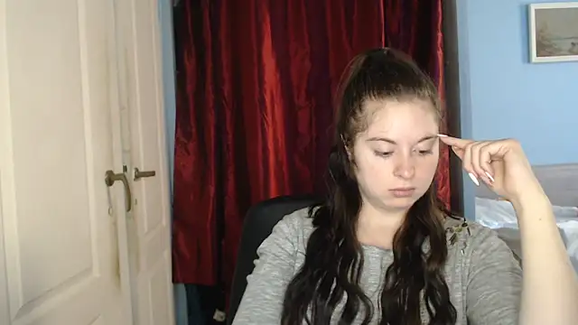 Snapshot of ryhhnnagold99 chatting on 10-25-25, 10:12 ryhhnnagold99 online show from 10-25-25, 10:12