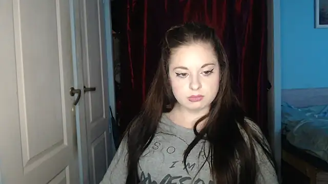 Snapshot of ryhhnnagold99 chatting on 10-31-25, 04:19 ryhhnnagold99 online show from 10-31-25, 04:19