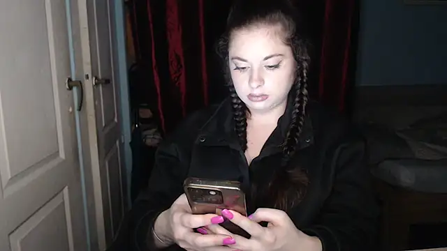 Snapshot of ryhhnnagold99 chatting on 11-29-25, 04:32 ryhhnnagold99 online show from 11-29-25, 04:32