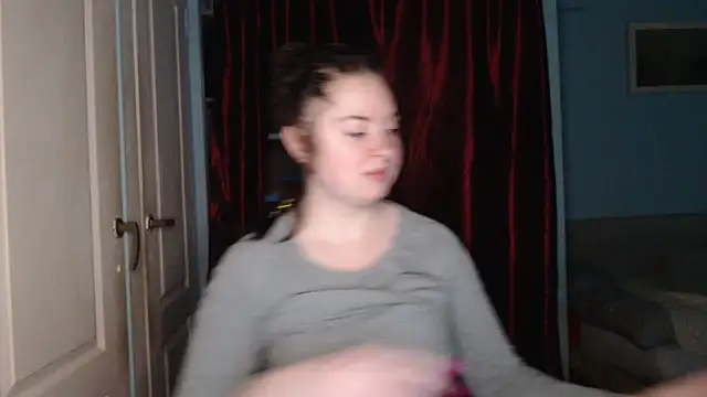 Snapshot of ryhhnnagold99 chatting on 12-14-25, 05:18 ryhhnnagold99 online show from 12-14-25, 05:18