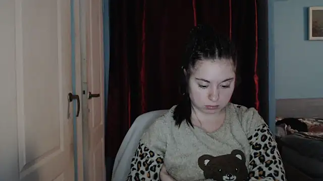 Snapshot of ryhhnnagold99 chatting on 12-16-25, 01:16 ryhhnnagold99 online show from 12-16-25, 01:16