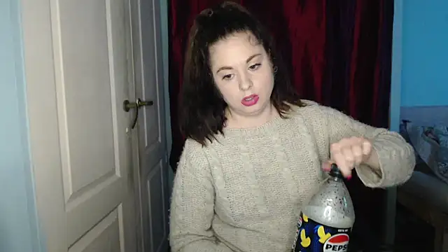 Snapshot of ryhhnnagold99 chatting on 12-18-25, 08:48 ryhhnnagold99 online show from 12-18-25, 08:48