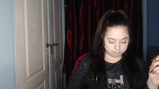 Snapshot of ryhhnnagold99 chatting on 12-19-25, 06:59 ryhhnnagold99 online show from 12-19-25, 06:59