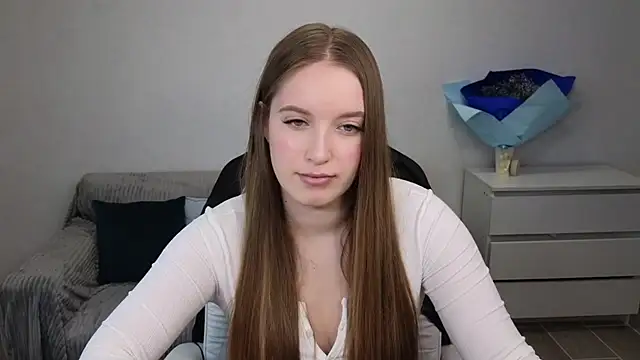 EvaMaddison online show from 12-20-24, 05:25