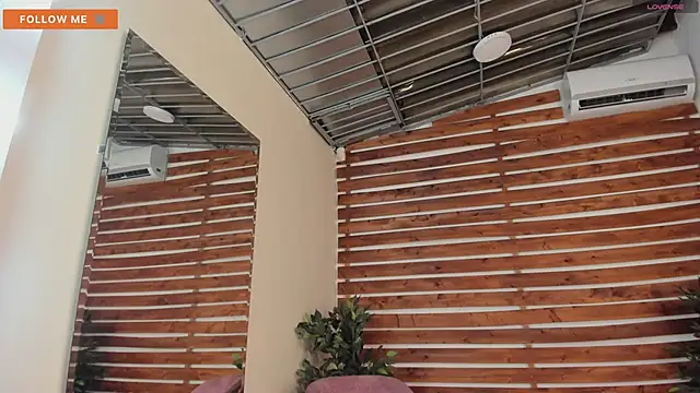 Snapshot of _MeganRain chatting on 02-02-25, 06:15  MeganRain online show from 02-02-25, 06:15