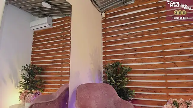 Snapshot of _MeganRain chatting on 03-09-25, 08:51  MeganRain online show from 03-09-25, 08:51