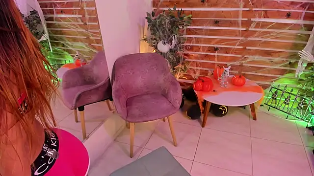 Snapshot of _MeganRain chatting on 10-24-25, 06:54  MeganRain online show from 10-24-25, 06:54