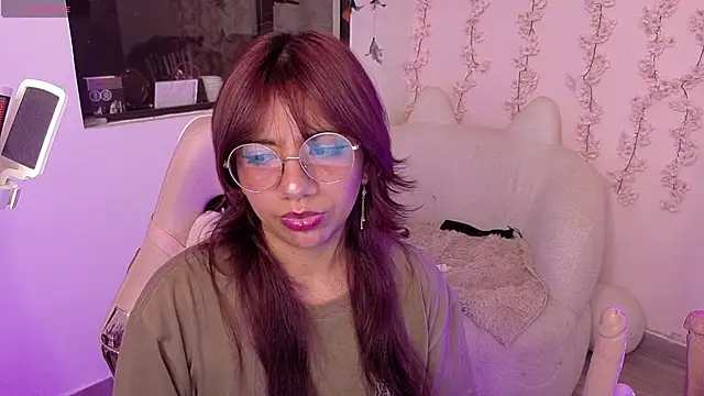 Nami usagi online show from 04-15-26, 07:58