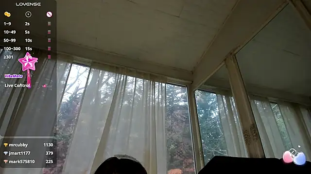 PixieLand online show from 02-08-25, 01:11