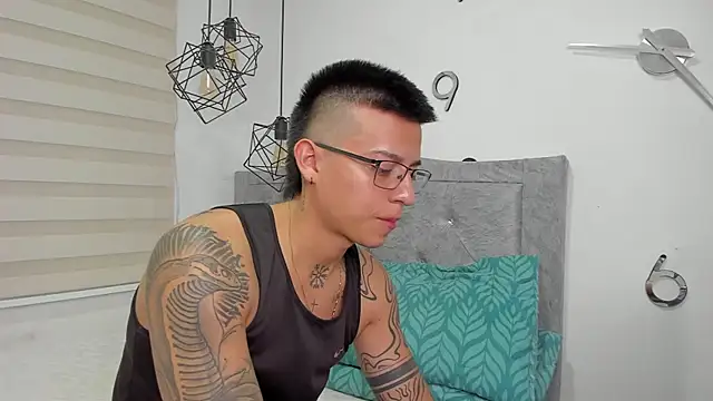 SIXXTOLOVE18 online show from 03-03-26, 11:21