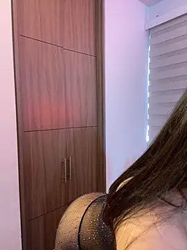 Snapshot of KateLatorre chatting on 11-13-25, 09:03 KateLatorre online show from 11-13-25, 09:03