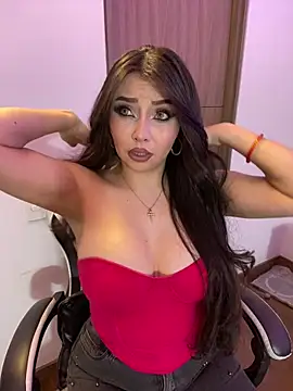 Snapshot of KateLatorre chatting on 11-20-25, 09:03 KateLatorre online show from 11-20-25, 09:03