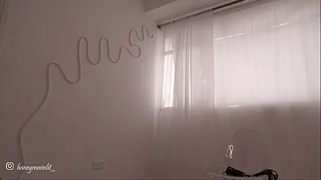 Snapshot of HannaMoom chatting on 10-03-25, 09:45 HannaMoom online show from 10-03-25, 09:45