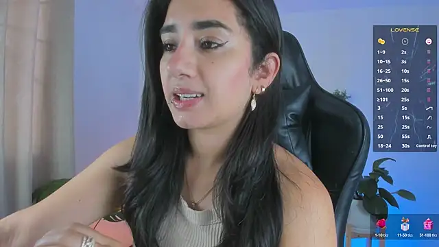 annadu011 online show from 04-18-26, 02:32