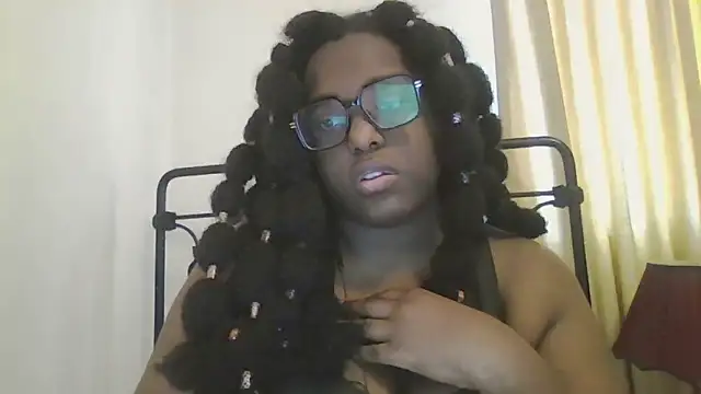 Snapshot of MissCC99 chatting on 02-28-26, 02:18 MissCC99 online show from 02-28-26, 02:18