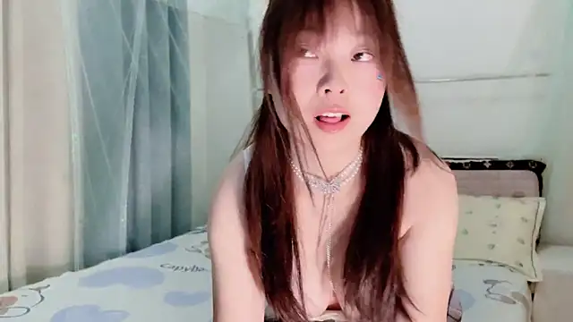 Snapshot of zqyaini chatting on 12-04-25, 12:20 zqyaini online show from 12-04-25, 12:20