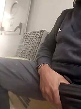 juandi21cm online show from 02-07-26, 06:06