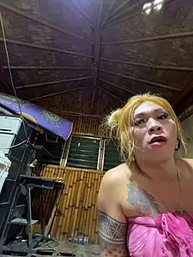 Snapshot of Asian_SandraTS_margo chatting on 10-24-25, 08:55 Asian SandraTS margo online show from 10-24-25, 08:55