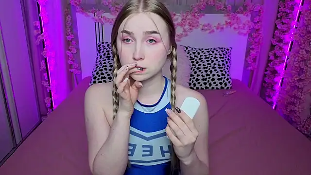 LilyStarlight online show from 05-10-26, 03:12