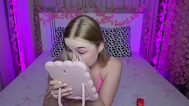 LilyStarlight online show from 07-23-26, 03:48