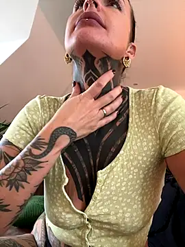 InkedBiitch online show from 10-25-25, 07:38