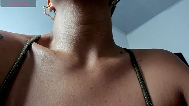 Snapshot of MaiaPetitte_ chatting on 01-16-25, 10:12 MaiaPetitte online show from 01-16-25, 10:12