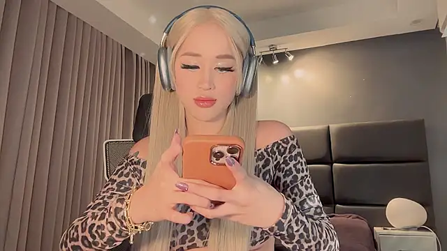 Carrie Colbyxx online show from 12-21-24, 06:30