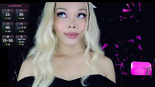 Snapshot of sugar_bbyxx chatting on 09-28-25, 09:42 sugar bbyxx online show from 09-28-25, 09:42