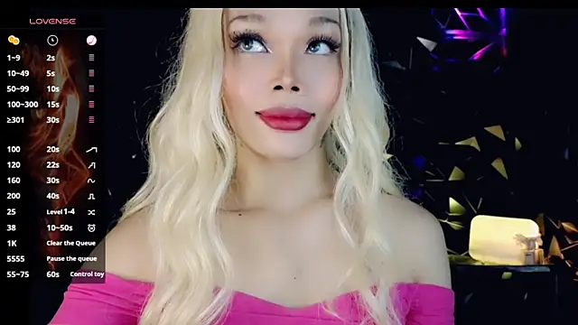 Snapshot of sugar_bbyxx chatting on 10-15-25, 04:12 sugar bbyxx online show from 10-15-25, 04:12