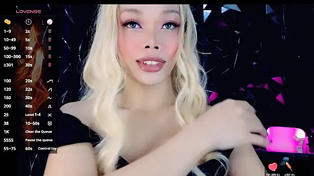 Snapshot of sugar_bbyxx chatting on 10-23-25, 05:07 sugar bbyxx online show from 10-23-25, 05:07