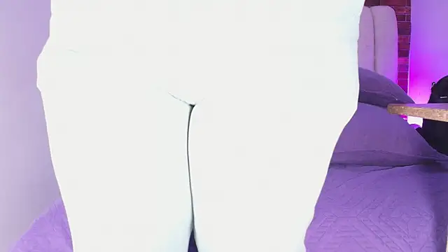  ebony-queen  online show from 04-06-26, 03:04