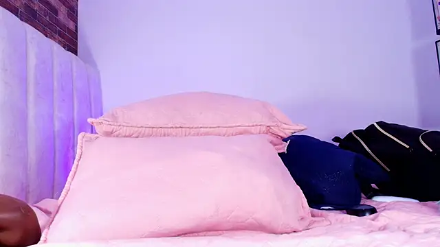  ebony-queen  online show from 06-11-26, 03:04