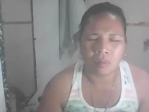 hotwet mama4uxx online show from 03-04-25, 07:41