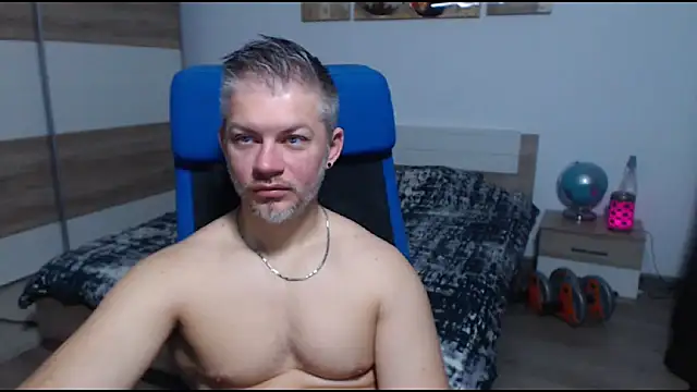 RobbyShawz online show from 11-08-25, 05:51