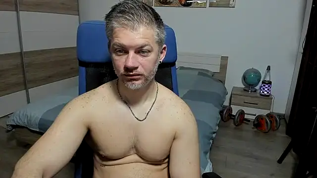 RobbyShawz online show from 04-06-26, 04:21