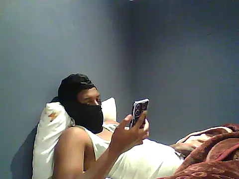 TitularAdaption online show from 10-04-25, 09:46