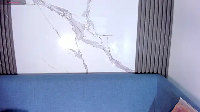 Rianamanson online show from 11-01-25, 04:36