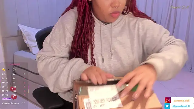 pamela doll3 online show from 03-04-25, 04:17