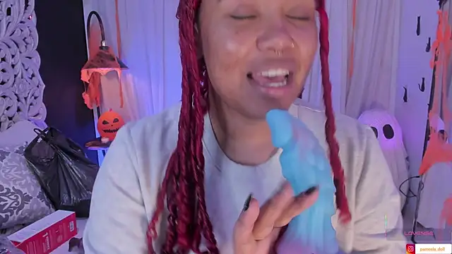 pamela doll3 online show from 10-31-25, 04:02
