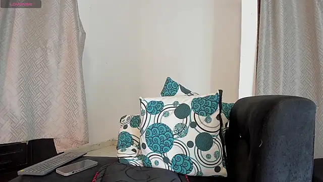 Snapshot of BritannyLord chatting on 05-19-26, 06:25 BritannyLord online show from 05-19-26, 06:25