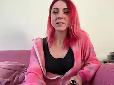 Snapshot of Nikky_Divine chatting on 12-30-24, 02:30 Nikky Divine online show from 12-30-24, 02:30