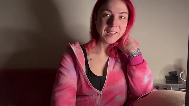 Snapshot of Nikky_Divine chatting on 01-04-25, 06:19 Nikky Divine online show from 01-04-25, 06:19