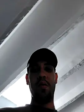 Snapshot of guyrick22 chatting on 10-06-25, 09:56 guyrick22 online show from 10-06-25, 09:56