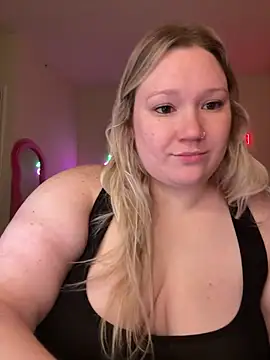 Snapshot of PiggyRose chatting on 02-01-25, 03:30 PiggyRose online show from 02-01-25, 03:30