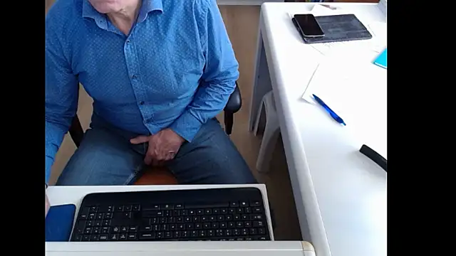 dutchpornking online show from 10-30-25, 09:44