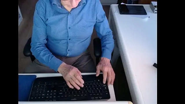 dutchpornking online show from 01-14-26, 08:09