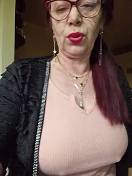 Chriss Tinaa online show from 04-18-26, 03:32