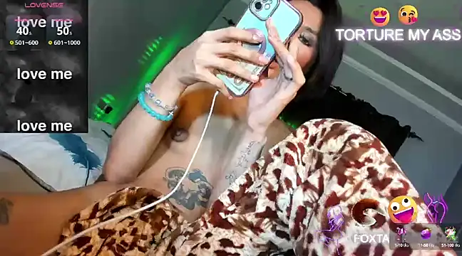 Snapshot of SpiffyFuchsia69 chatting on 01-27-25, 06:20 SpiffyFuchsia69 online show from 01-27-25, 06:20